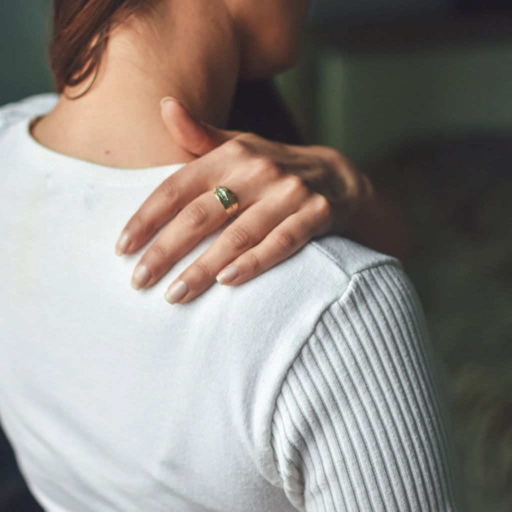 和歌山市の整体院が警鐘｜マッサージで治らない肩こりの正体